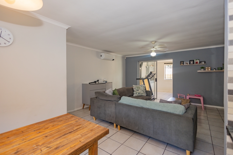 3 Bedroom Property for Sale in Amandelsig Western Cape